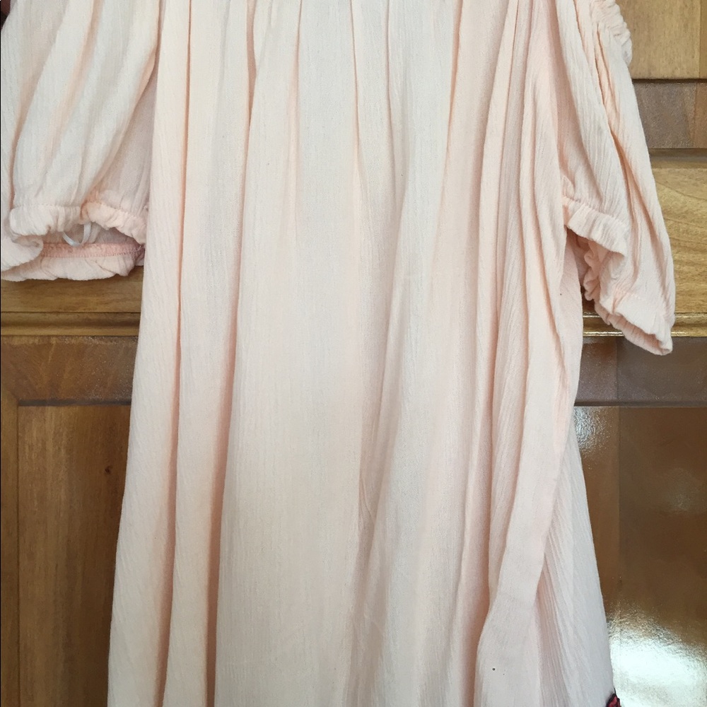 Dusty pink off the shoulder, rose detailed top
